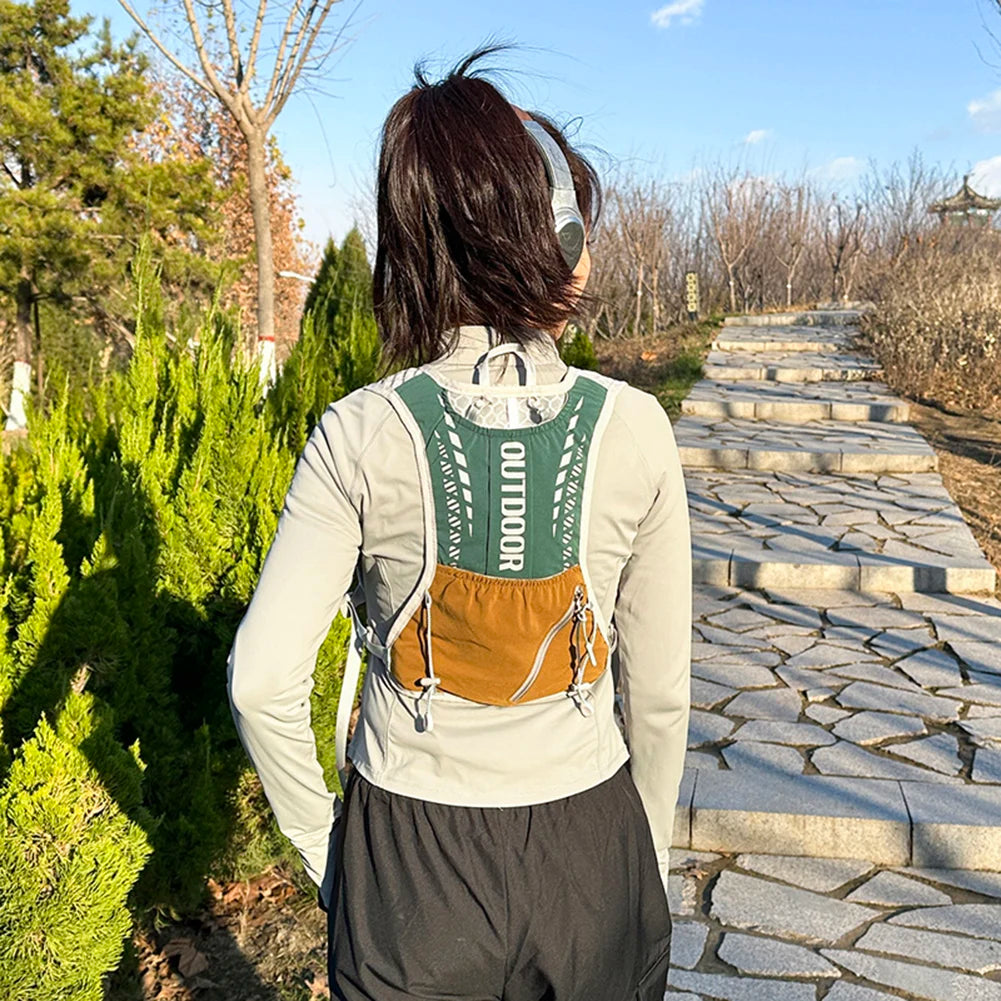 Lightweight Hydration Running Vest – Waterproof & Breathable
